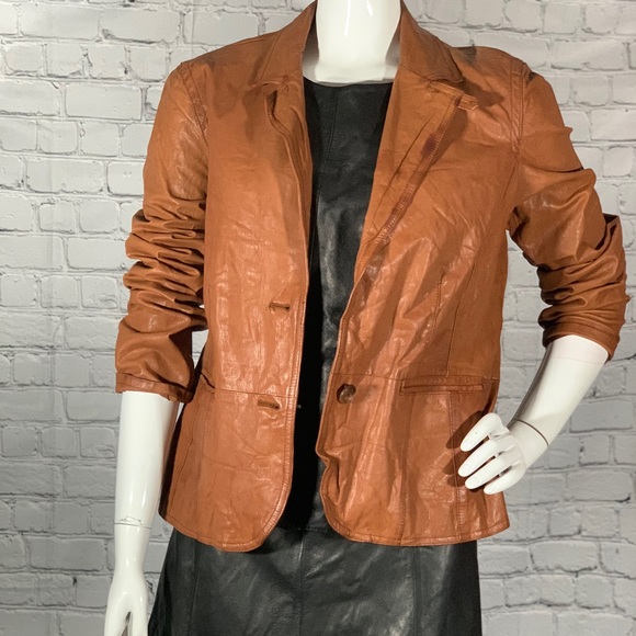 *Preloved* Genuine Leather blazer - Picture 3 of 3